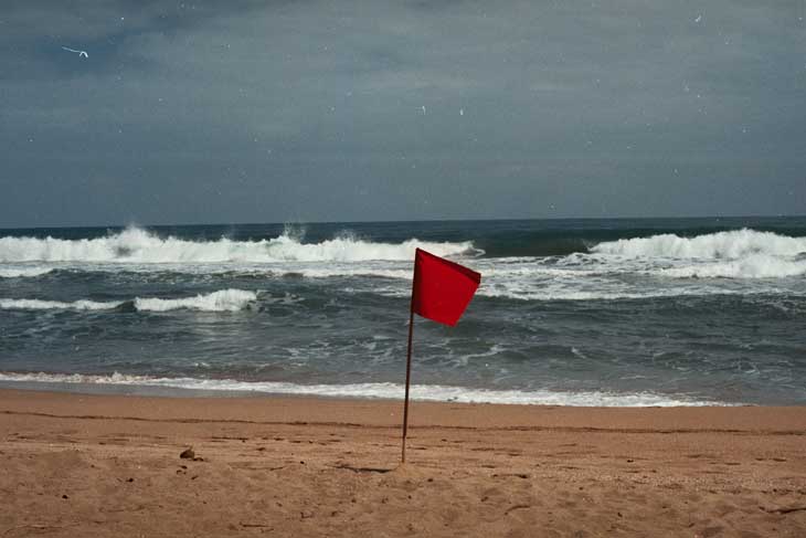 今すぐ受診の要受診サイン（レッドフラッグ）のイメージ